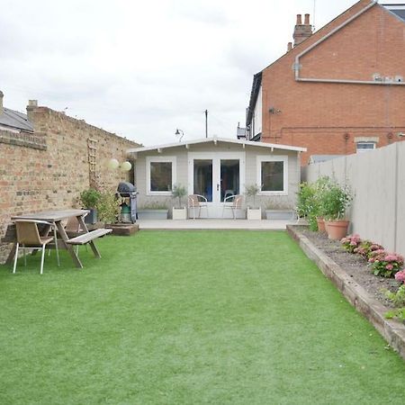 Summer House Hotel Thames Ditton Exterior foto